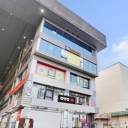 Hotel O Day Night Rooms Surate Exterior foto