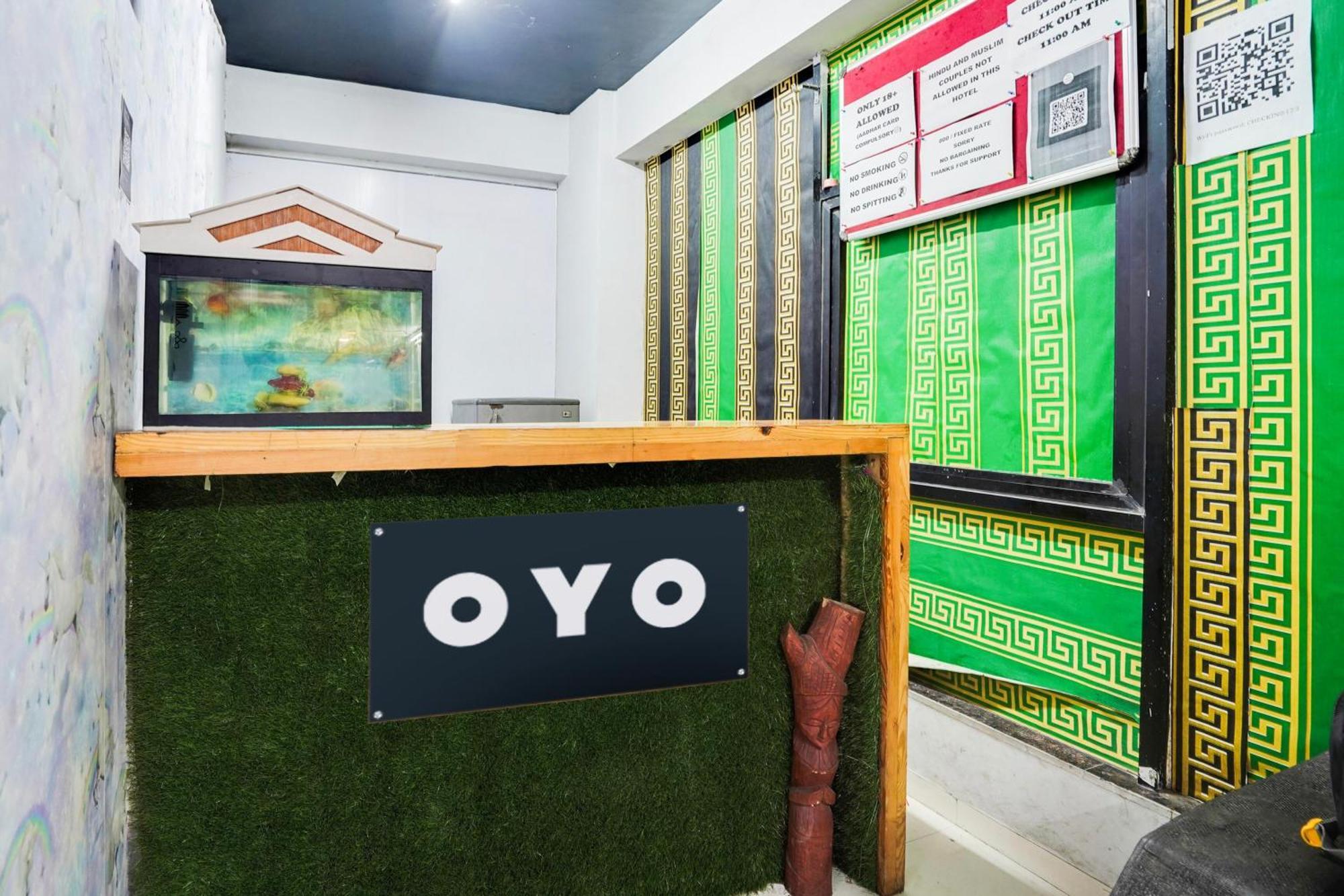 Hotel O Day Night Rooms Surate Exterior foto